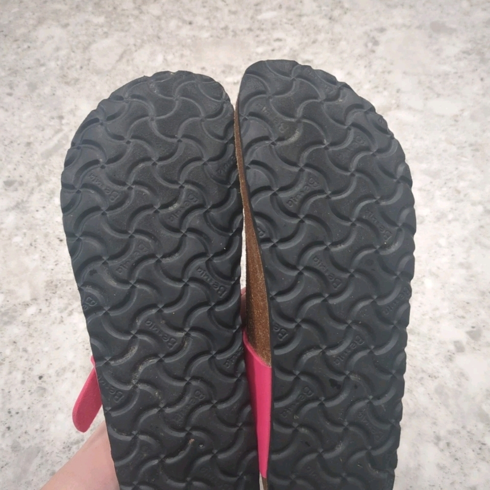 Women's Pink Betula By Birkenstock 40 U.S.9 Thong Flipflop Sandals Resort Summer - Picture 12 of 14